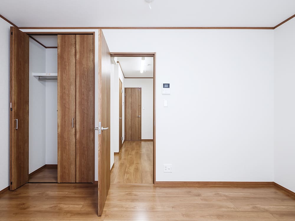 王子建設　法人施設施工事例　洋室3