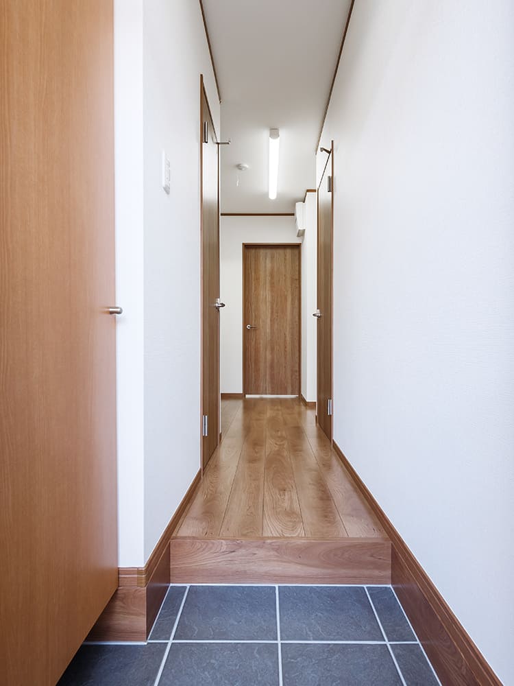 王子建設　法人施設施工事例　玄関