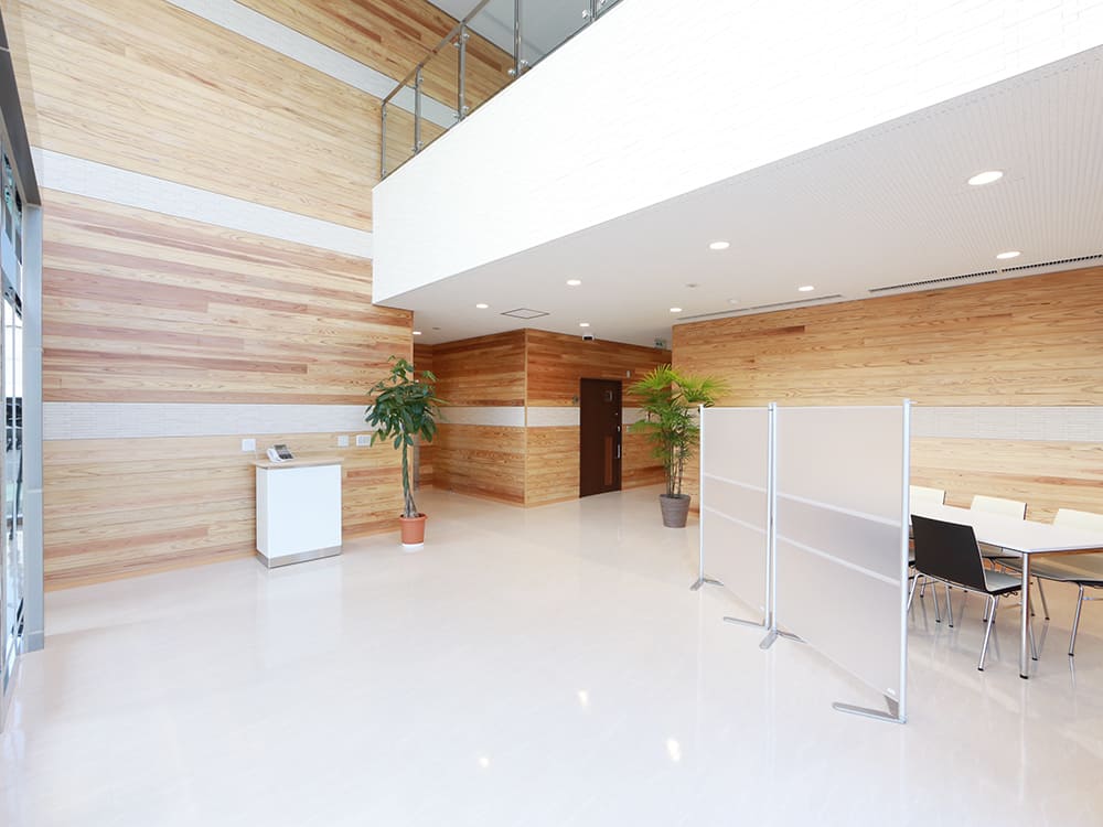 王子建設　法人施設施工事例　エントランス1